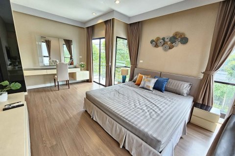 House in Prawet, Bangkok, Thailand 5 bedrooms № 123902 - photo 17