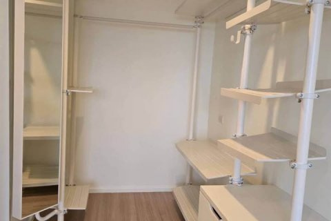 Condo in Khlong Toei, Bangkok, Thailand, 2 bedrooms  № 123904 - photo 16