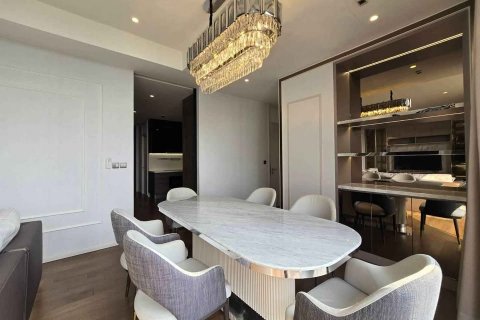 Condo in Pathum Wan, Bangkok, Thailand, 2 bedrooms  № 123908 - photo 10