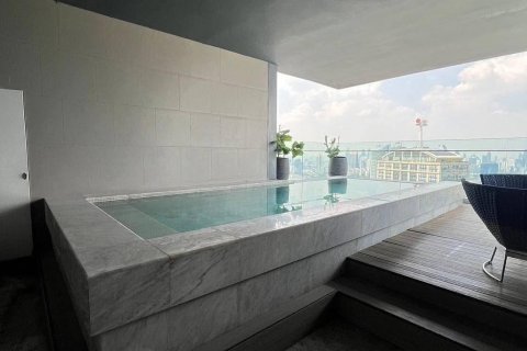 Condo in Watthana, Bangkok, Thailand, 3 bedrooms  № 123903 - photo 10