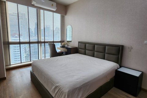 Condo in Khlong Toei, Bangkok, Thailand, 2 bedrooms  № 123907 - photo 6