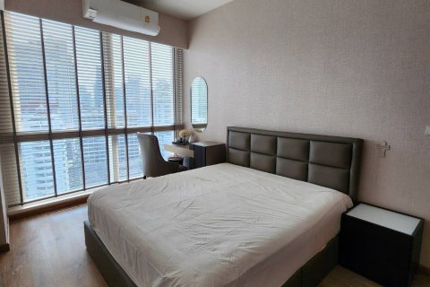 Condo in Khlong Toei, Bangkok, Thailand, 2 bedrooms  № 123907 - photo 2