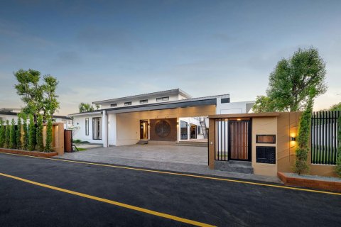 House in Chiang Mai, Thailand 5 bedrooms № 126096 - photo 19