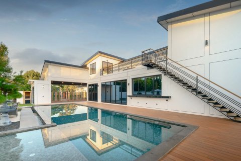 House in Chiang Mai, Thailand 5 bedrooms № 126096 - photo 22