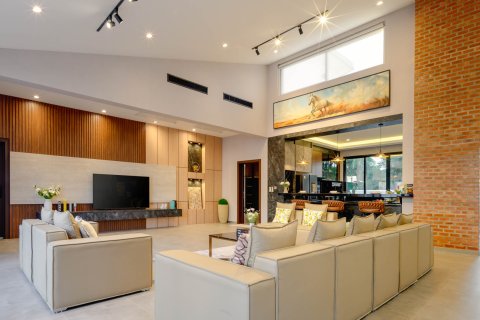 House in Chiang Mai, Thailand 5 bedrooms № 126096 - photo 4