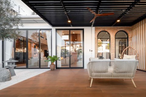 Дом в Чиангмае, Таиланд с 5 спальнями  № 126096 - фото 3