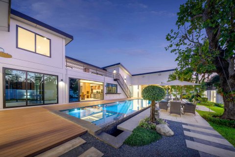 House in Chiang Mai, Thailand 5 bedrooms № 126096 - photo 20