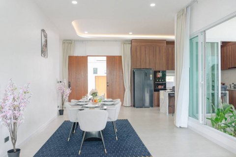 Villa in Hua Hin, Thailand 3 bedrooms № 132781 - photo 9