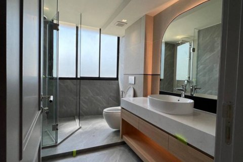 Condo in Bangkok, Thailand, 2 bedrooms  № 132783 - photo 7