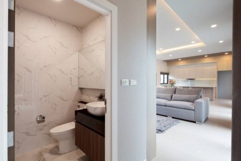 Villa in Pattaya, Thailand 3 bedrooms № 132785 - photo 9