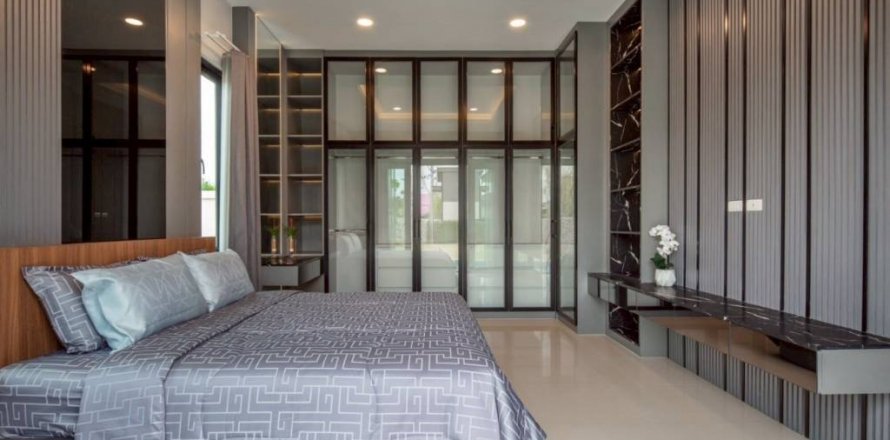 Villa in Pattaya, Thailand 3 bedrooms № 132785