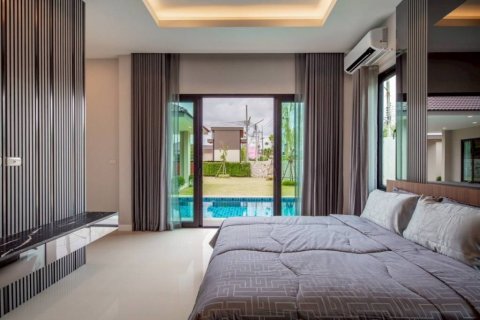 Villa in Pattaya, Thailand 3 bedrooms № 132785 - photo 6