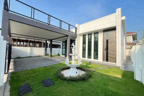 Maison à Pattaya, Thaïlande 3 chambres № 132780 - photo 1