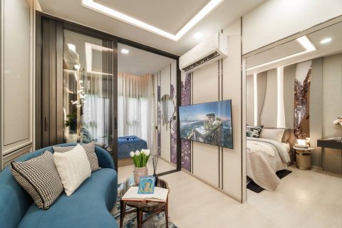 Condo in Bangkok, Thailand, 1 bedroom № 104423 - photo 1
