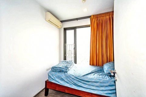 Condo in Bangkok, Thailand, 2 bedrooms  № 133000 - photo 8