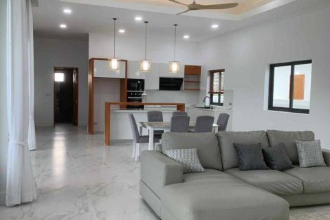 Villa in Hua Hin, Thailand 4 bedrooms № 120258 - photo 9