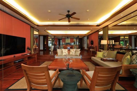 Condo in Kamala, Thailand, 3 bedrooms № 99695 - photo 5