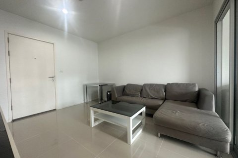 Studio in the Condo in Huai Khwang, Bangkok, Thailand № 142768 - photo 5