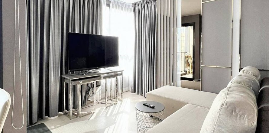 Condo in Bang Na, Bangkok, Thailand, 2 bedrooms  № 86158