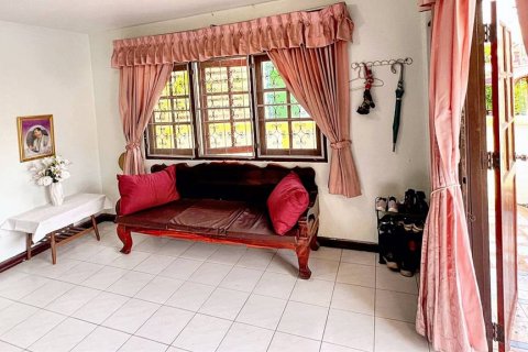 Дом в Донмыанге, Бангкок, Таиланд с 5 спальнями  № 86156 - фото 4