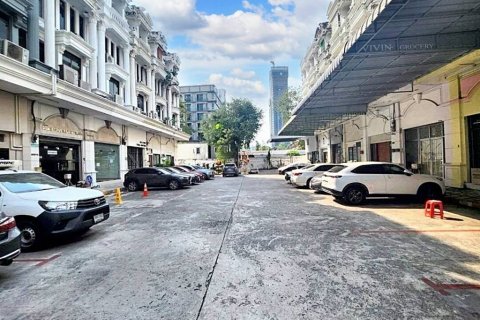 Таунхаус в Бангкоке, Таиланд с 2 спальнями № 86159 - фото 3