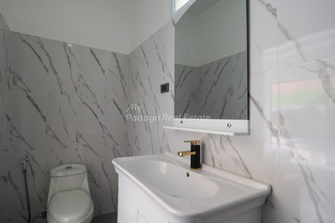 House in Bang Lamung, Thailand 6 bedrooms № 85373 - photo 10