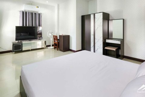 House in Chiang Mai, Thailand 4 bedrooms № 122830 - photo 17