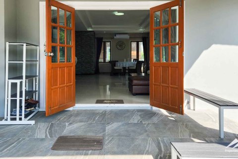 House in Chiang Mai, Thailand 4 bedrooms № 122830 - photo 10