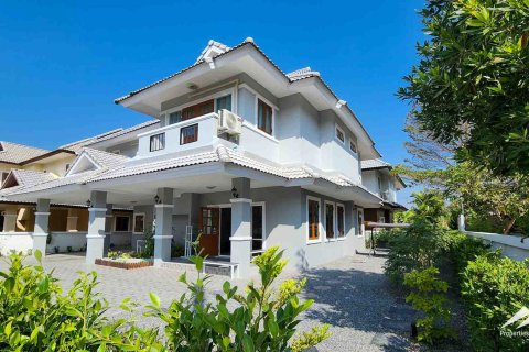 House in Chiang Mai, Thailand 4 bedrooms № 122830