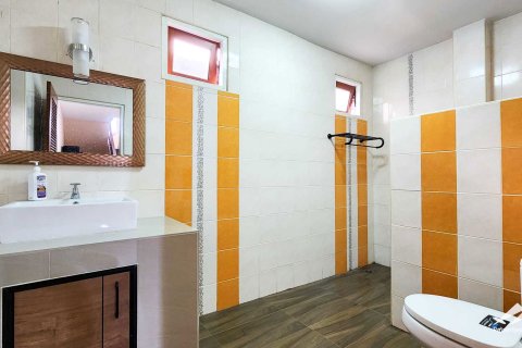 House in Chiang Mai, Thailand 4 bedrooms № 122830 - photo 16