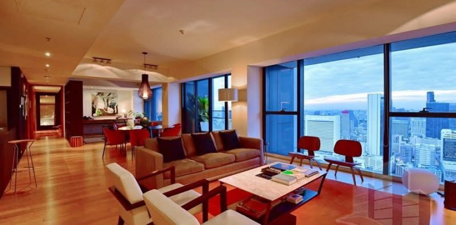 Condo in Sathon, Bangkok, Thailand, 2 bedrooms  № 132242