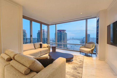 Кондоминиум с 2 спальнями в Сатхоне, Бангкок, Таиланд № 132246 - фото 2