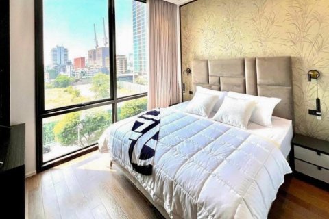 Condo in Pathum Wan, Bangkok, Thailand, 3 bedrooms  № 132247 - photo 13