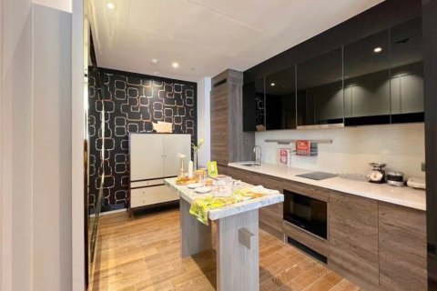 Condo in Pathum Wan, Bangkok, Thailand, 3 bedrooms  № 132247 - photo 5