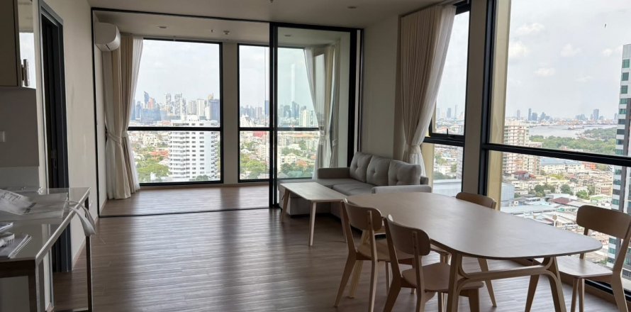 Condo à Sathon, Bangkok, Thaïlande, 3 chambres  № 132243