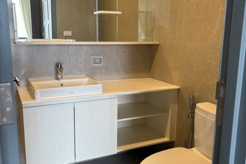 Condo à Sathon, Bangkok, Thaïlande, 3 chambres  № 132243 - photo 11