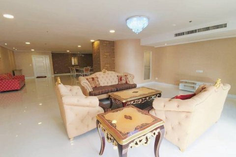 Кондоминиум с 3 спальнями в Бангкоке, Таиланд № 86890 - фото 2