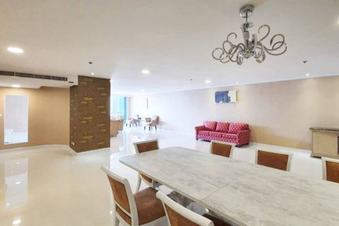 Кондоминиум с 3 спальнями в Бангкоке, Таиланд № 86890 - фото 3