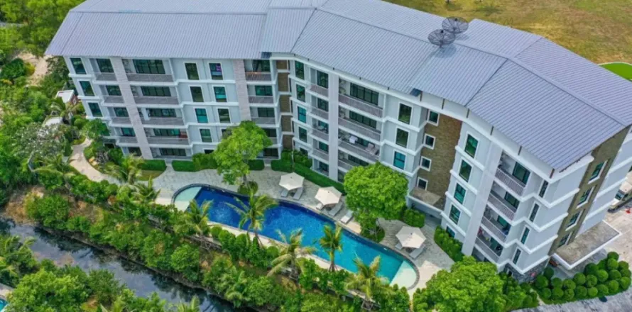 Apartment in Phuket, Thailand 2 bedrooms № 107668