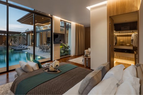 Villa in Phuket, Thailand 3 bedrooms № 107669 - photo 10
