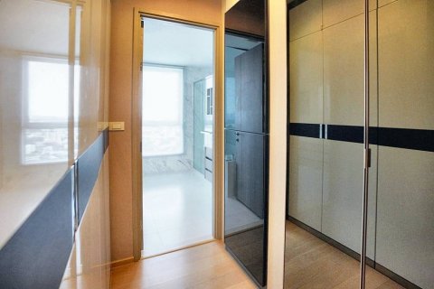 Condo in Bangkok, Thailand, 2 bedrooms  № 86723 - photo 7