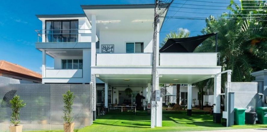 Villa in Rawai, Thailand 7 bedrooms № 86725