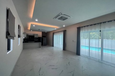 Вилла в Хуа Хине, Таиланд с 3 спальнями  № 124777 - фото 2