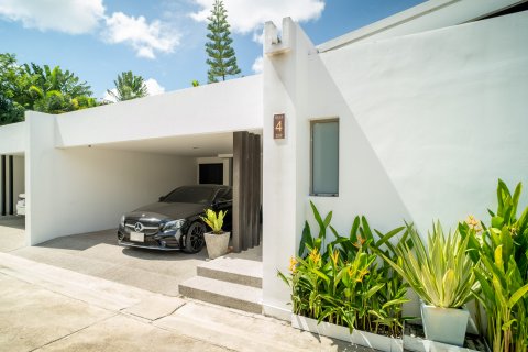 Villa in Phuket, Thailand 3 bedrooms № 124773 - photo 5