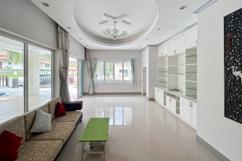 Вилла в Хуа Хине, Таиланд с 4 спальнями  № 101862 - фото 9