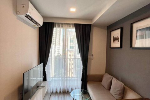 Condo in Bangkok, Thailand, 1 bedroom № 101861 - photo 1
