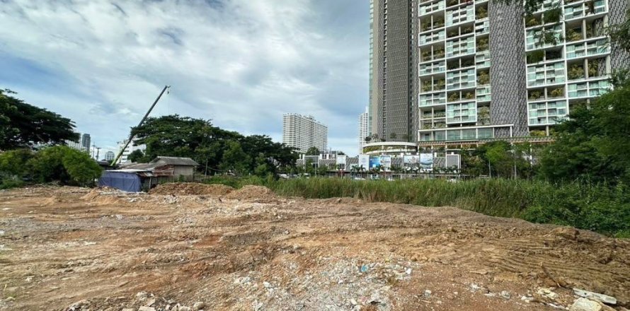 Земельный участок в Паттайе, Таиланд  № 104207