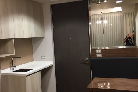 Condo in Bangkok, Thailand, 1 bedroom  № 144172 - photo 13