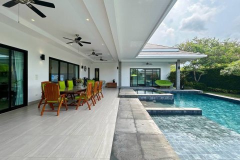 Villa in Cha-am, Thailand 4 bedrooms № 101621 - photo 5