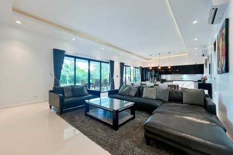 Villa in Cha-am, Thailand 4 bedrooms № 101621 - photo 6